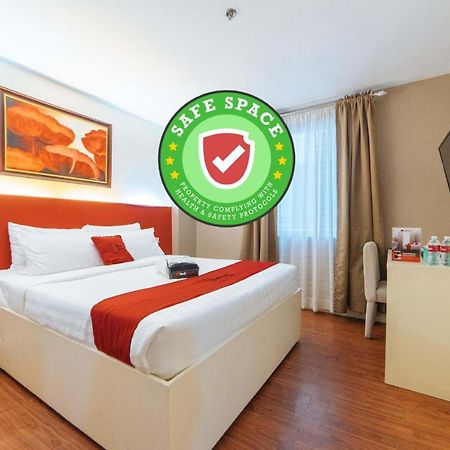 RedDoorz Plus near Gaisano Mall Kalibo - Vaccinated Staff Esterno foto